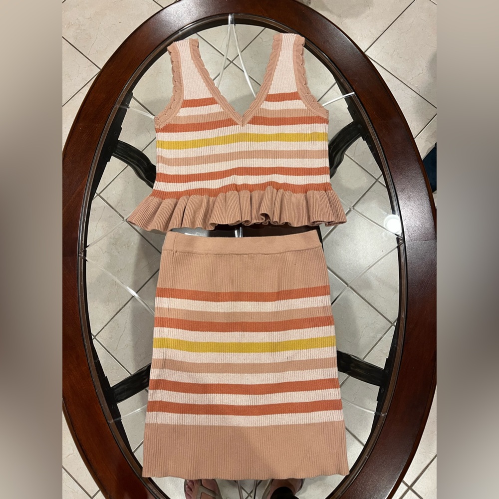 Storia ruffled, striped top and skirt set size small